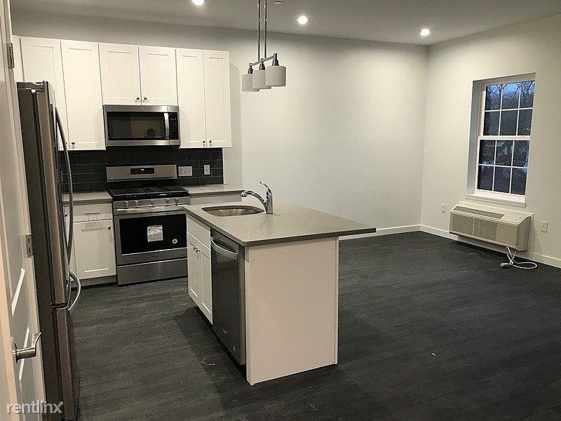 17 Greenwood Avenue - Photo 3 of 13