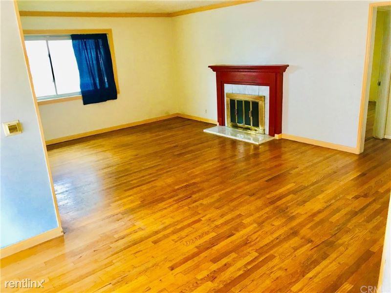 6159 Hayter Ave - Photo 3 of 5