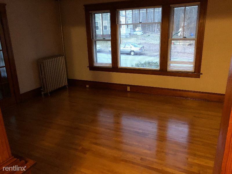 7 Lincoln Ave Ext - Photo 3 of 6