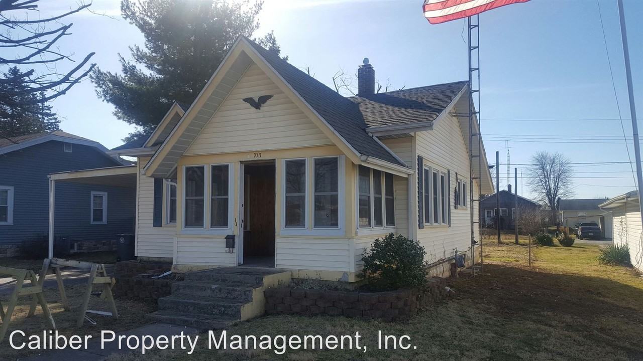 713 W 22nd St - Photo 2 of 19