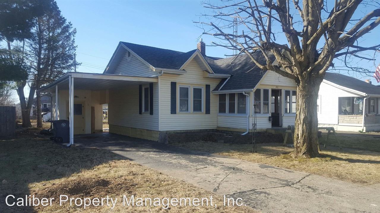 713 W 22nd St - Photo 3 of 19