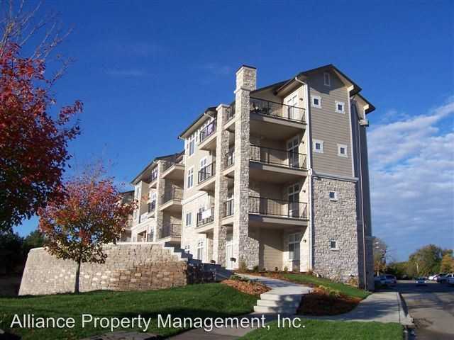 2211 College Ave #202