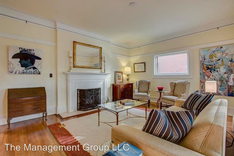 2542 N Terrace Ave - Photo 3 of 23