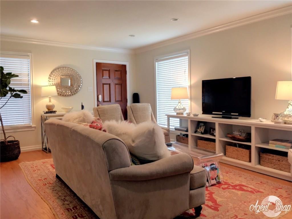 4200 University Blvd - Photo 2 of 16