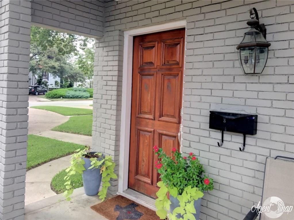 4200 University Blvd - Photo 3 of 16