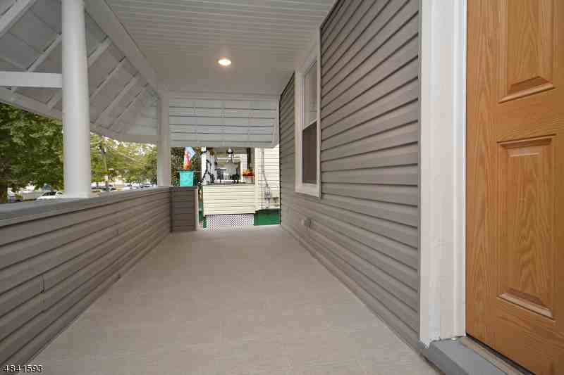 13 Codington Ave - Photo 2 of 24