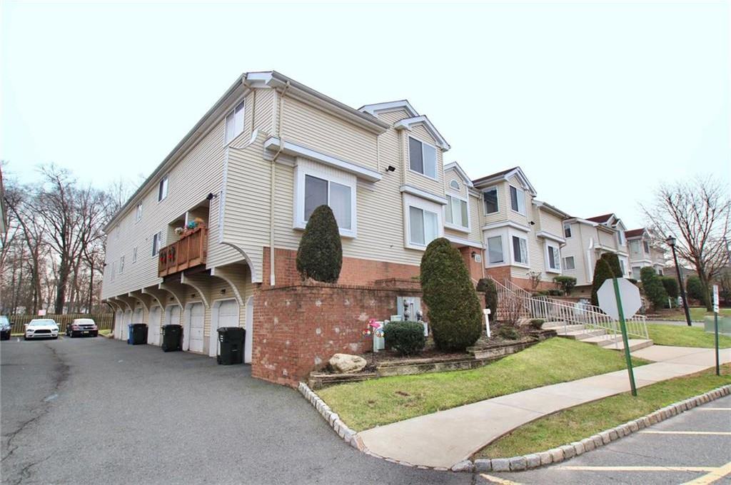 2908 Madaline Dr - Photo 3 of 23