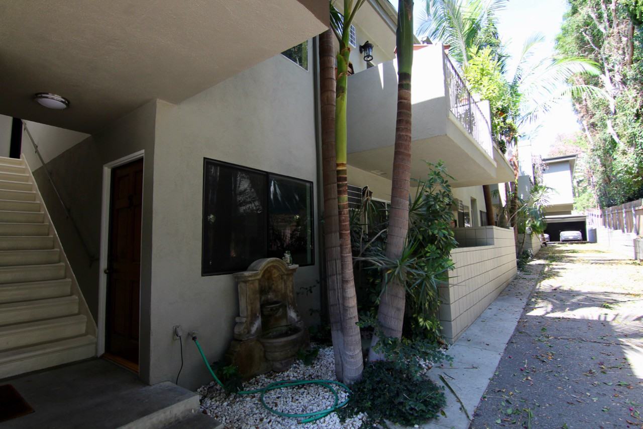 Primrose Ave. & Vine St. - Photo 4 of 24