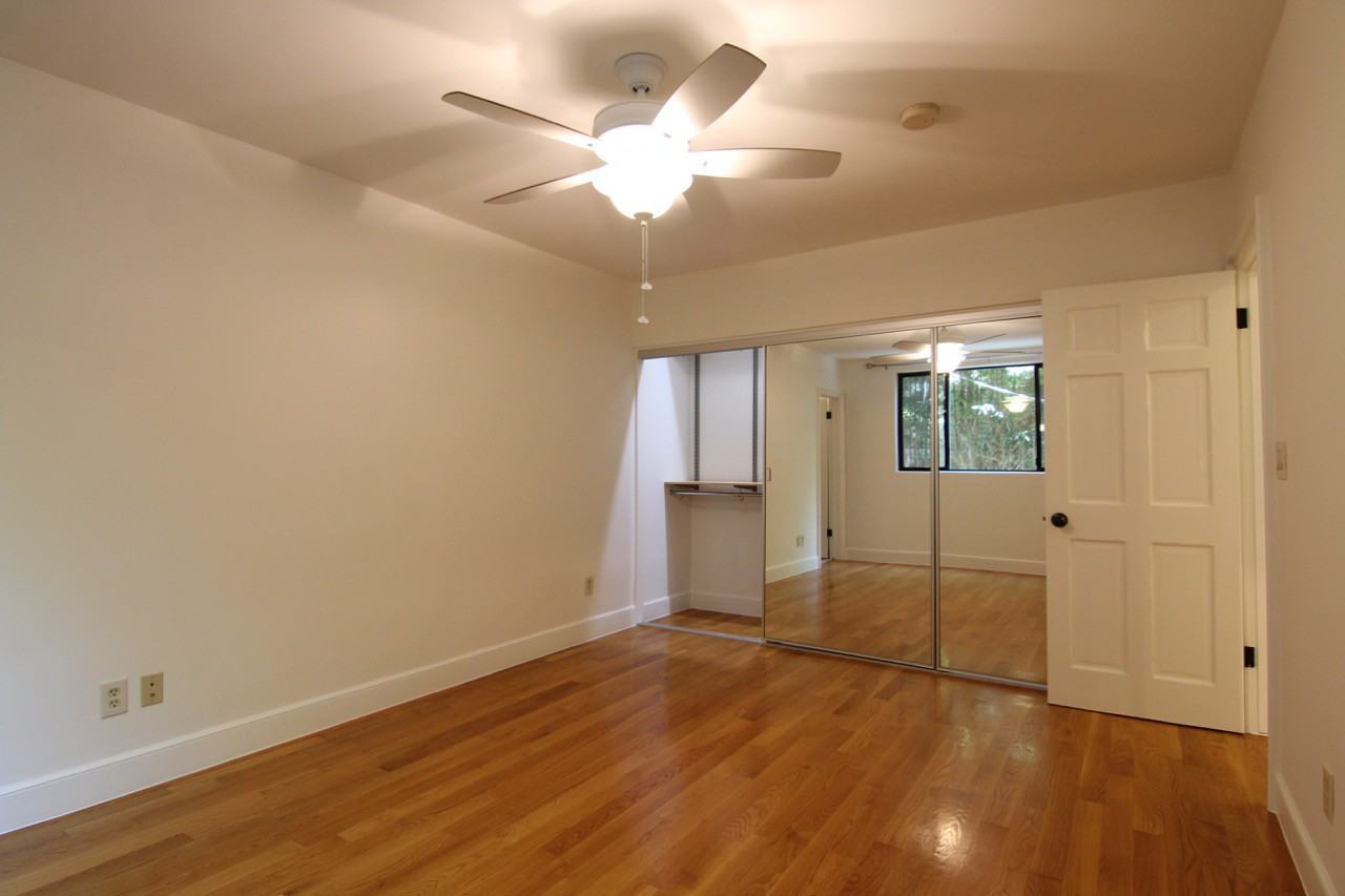 Primrose Ave. & Vine St. - Photo 5 of 24