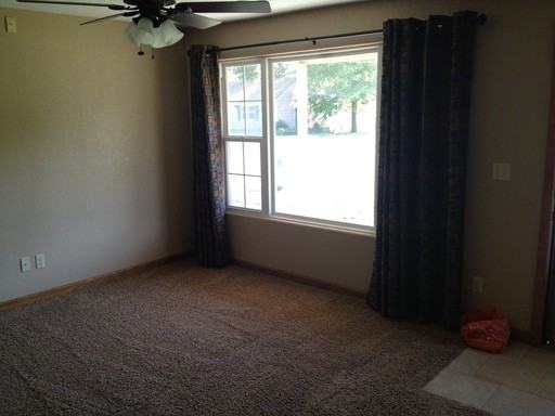 227 Ohio St - Photo 2 of 12