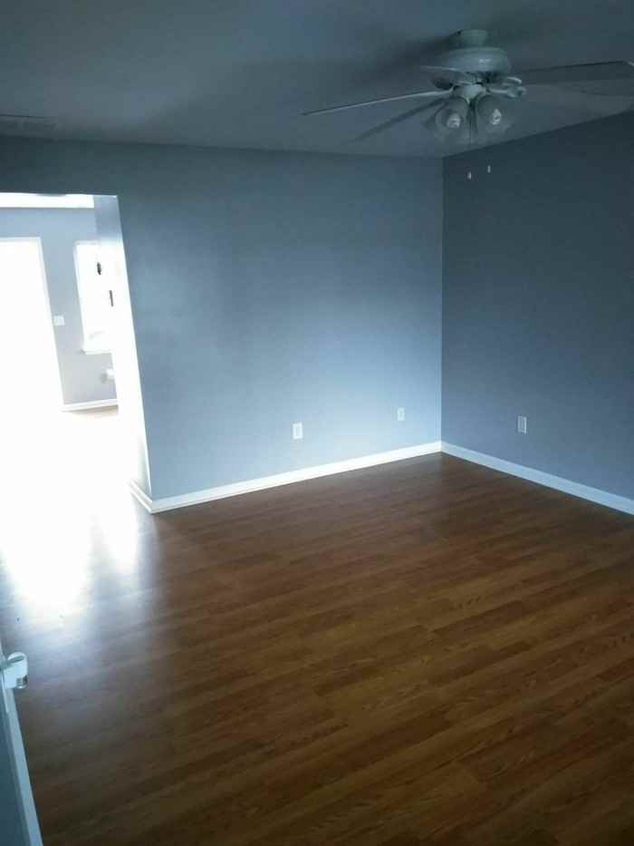 2506 S Ridge Ave - Photo 2 of 13