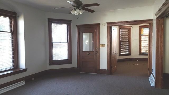 305 E North St #1 - Photo 2 of 9