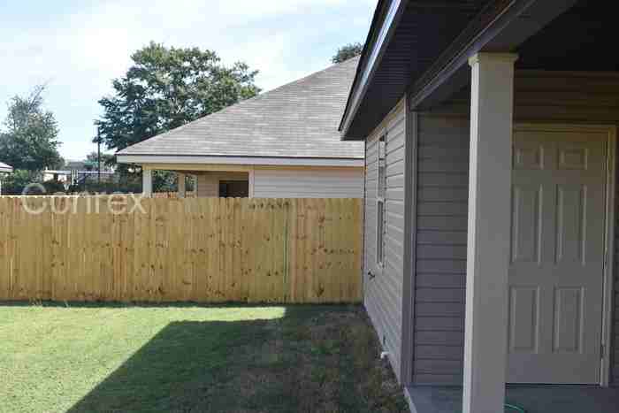 171 Bradford Cir - Photo 3 of 7