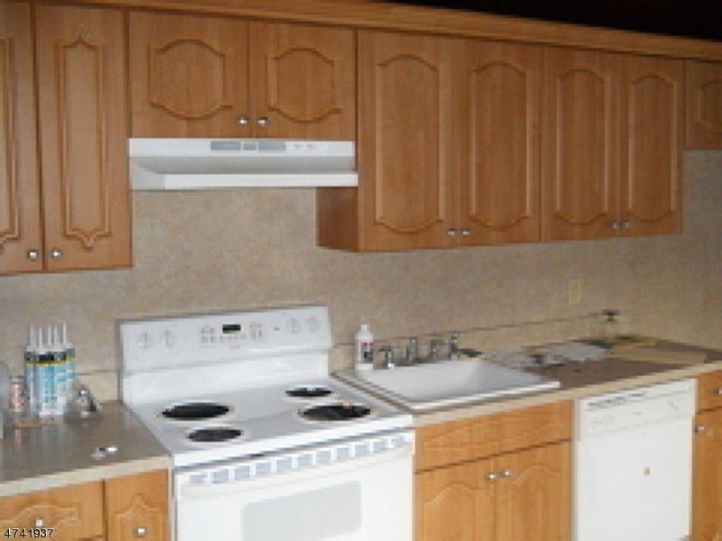 5271 Berkshire Valley Rd - Photo 2 of 17