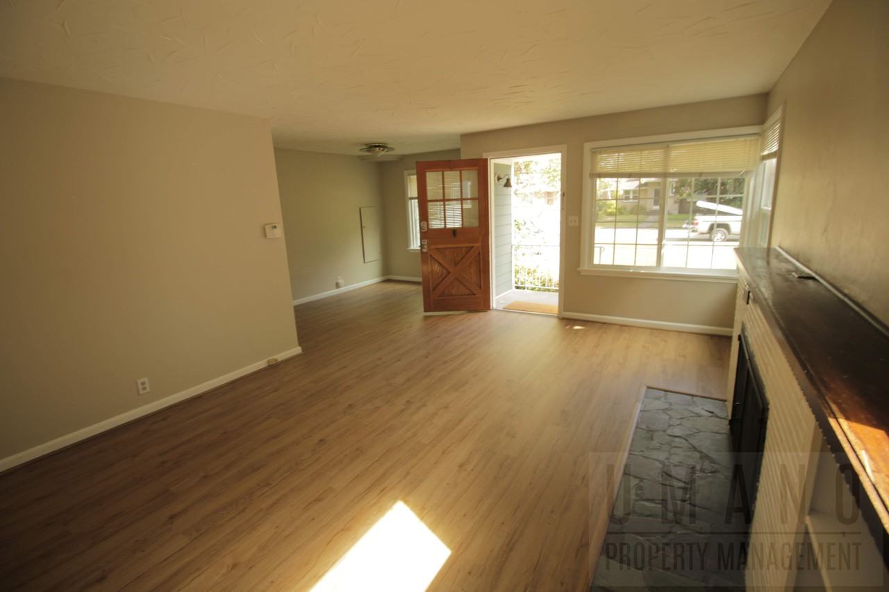 2029 McGilvra Boulevard East - Photo 3 of 30