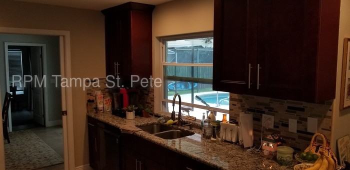 2679 Cypress Bend Dr - Photo 3 of 15