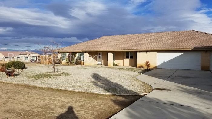 11187 Braceo St - Photo 3 of 33