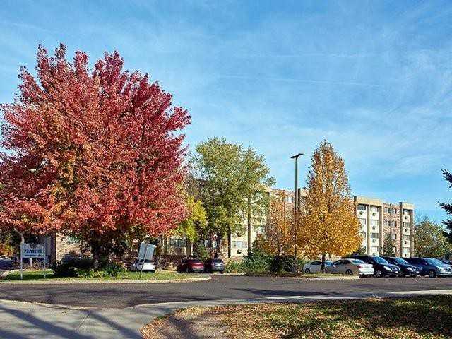 1510 Mainstreet - Photo 6 of 9