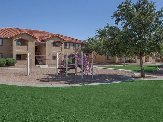 344 N Pottebaum Rd - Photo 3 of 5