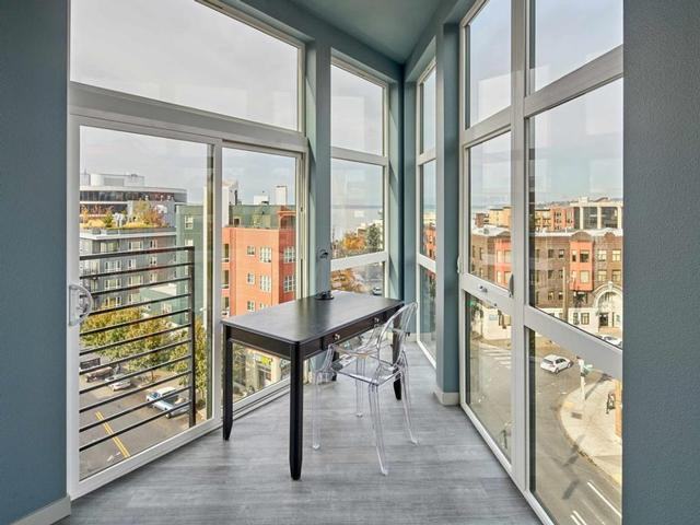 101 Denny Way - Photo 3 of 15
