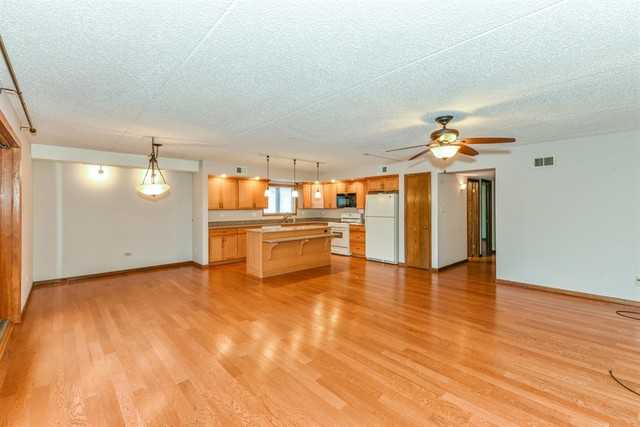 14521 Ravinia Ave #1N - Photo 3 of 10
