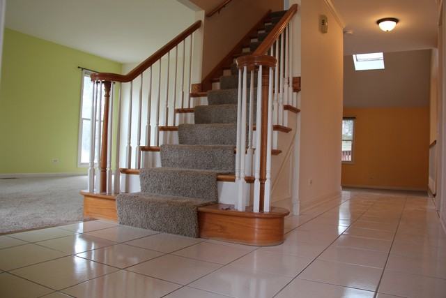 2755 Newport Dr - Photo 3 of 28