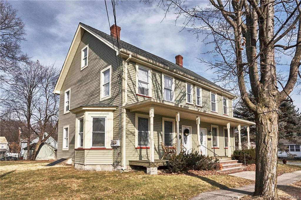 2 Cottage St - Photo 3 of 19