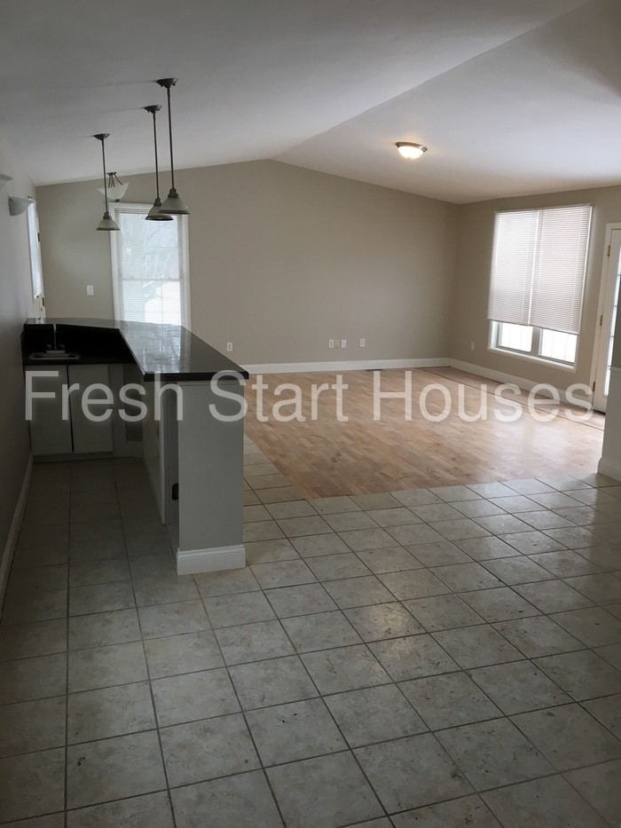 8054 Thompson Rd - Photo 3 of 6