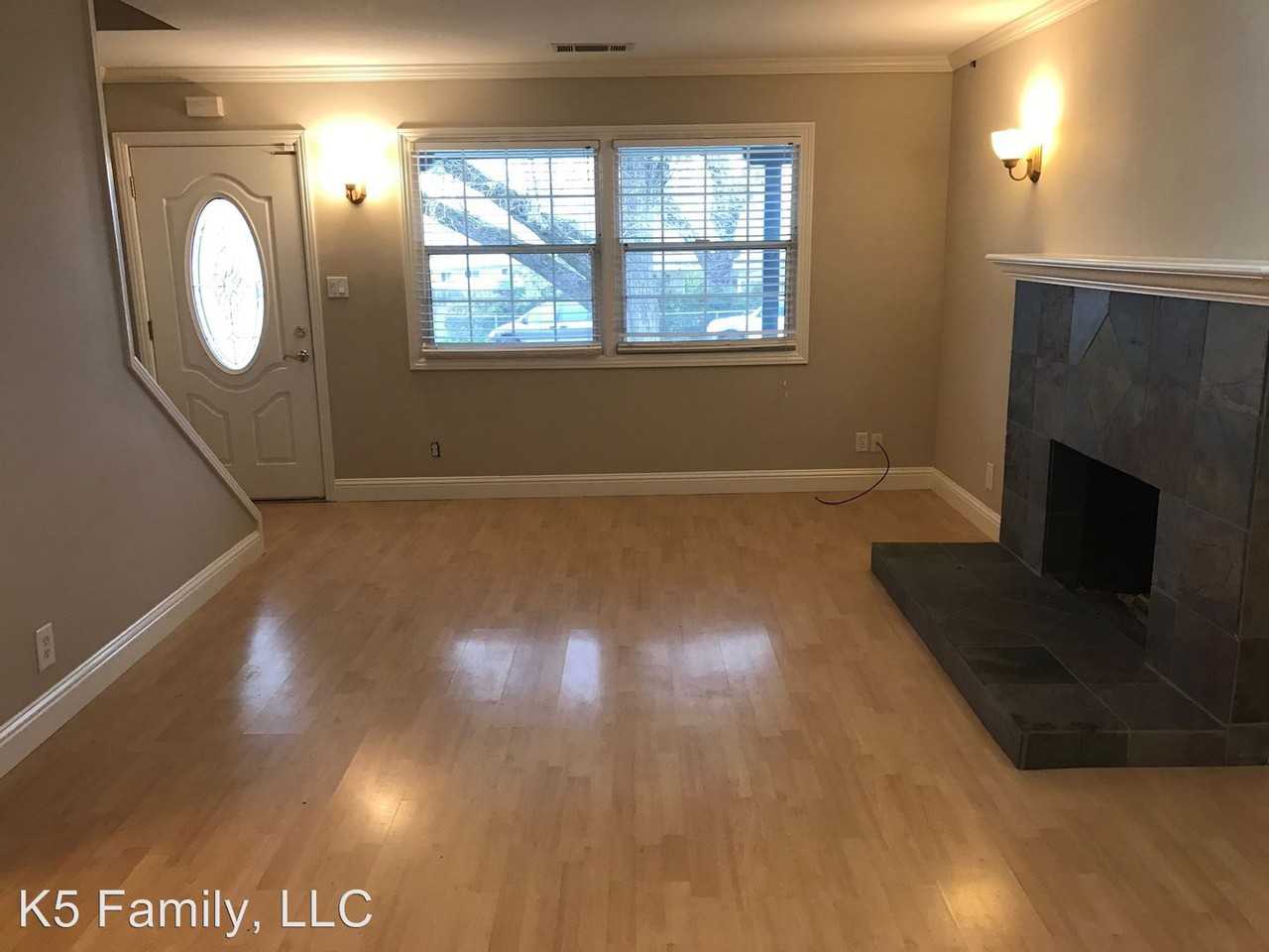 1326 Shakespeare Dr - Photo 3 of 35