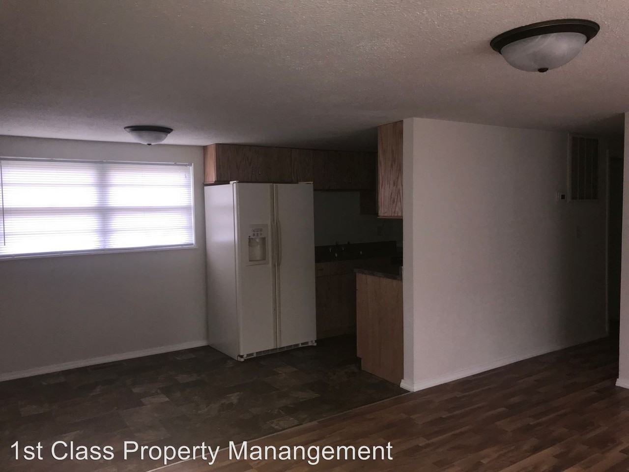 1910 Sanders Ave - Photo 2 of 7