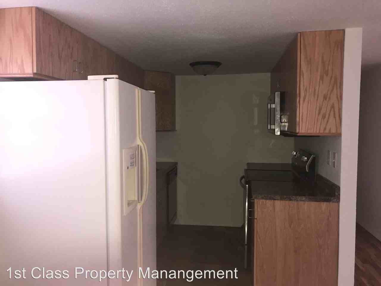 1910 Sanders Ave - Photo 3 of 7