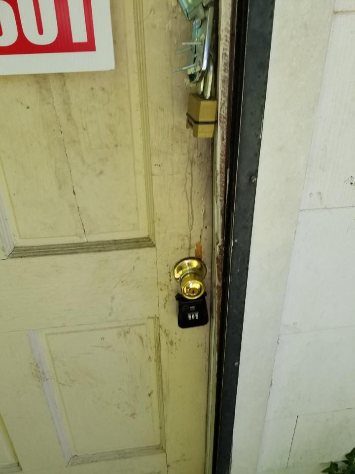 834 Spruce Street - Photo 3 of 5