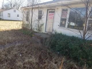 834 Spruce Street - Photo 2 of 5