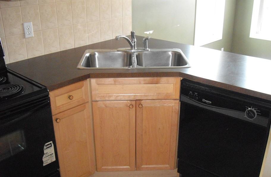 751 Copperfield Boulevard Southeast - Photo 3 of 8