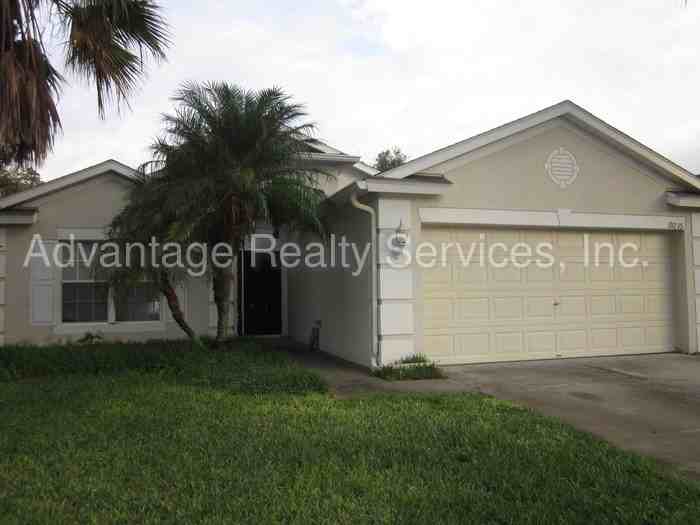 19235 Otters Wick Way - Photo 3 of 18