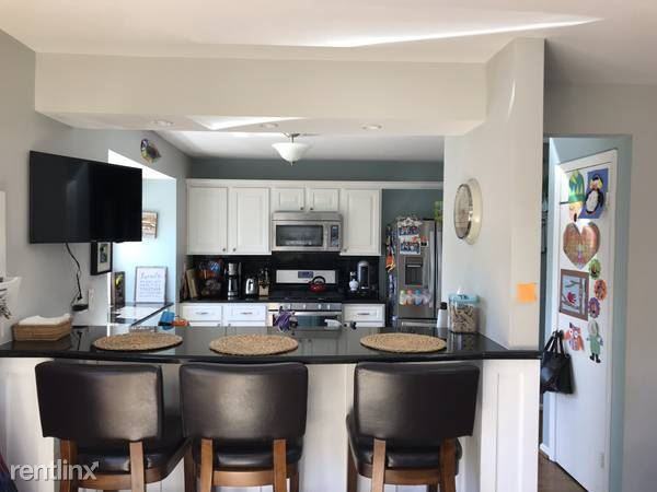 5802 4th St S - Photo 3 of 11