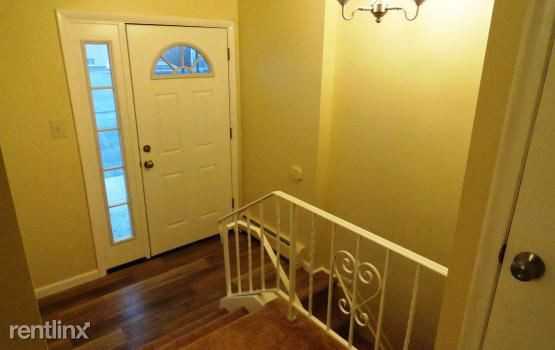 190 Summit View Ct - Photo 2 of 13