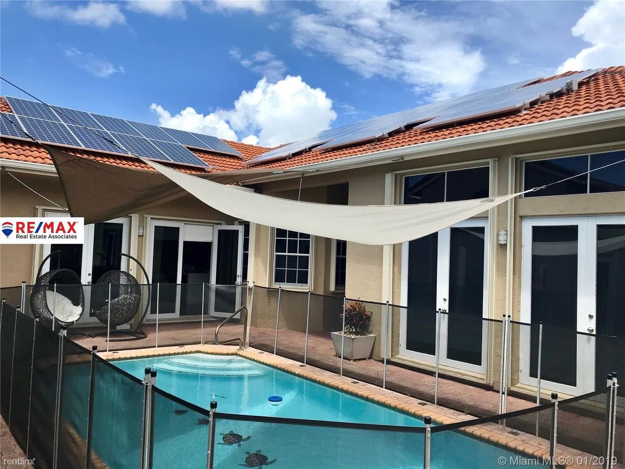 16380 NW 13th St - Photo 3 of 18