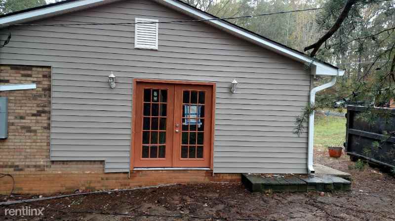 234 Poplin St - Photo 2 of 3