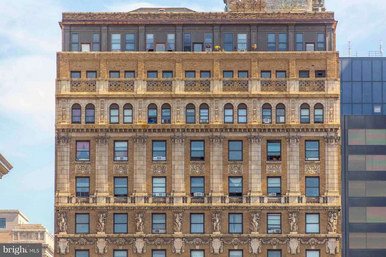 1229 Chestnut St #M4 - Photo 2 of 18