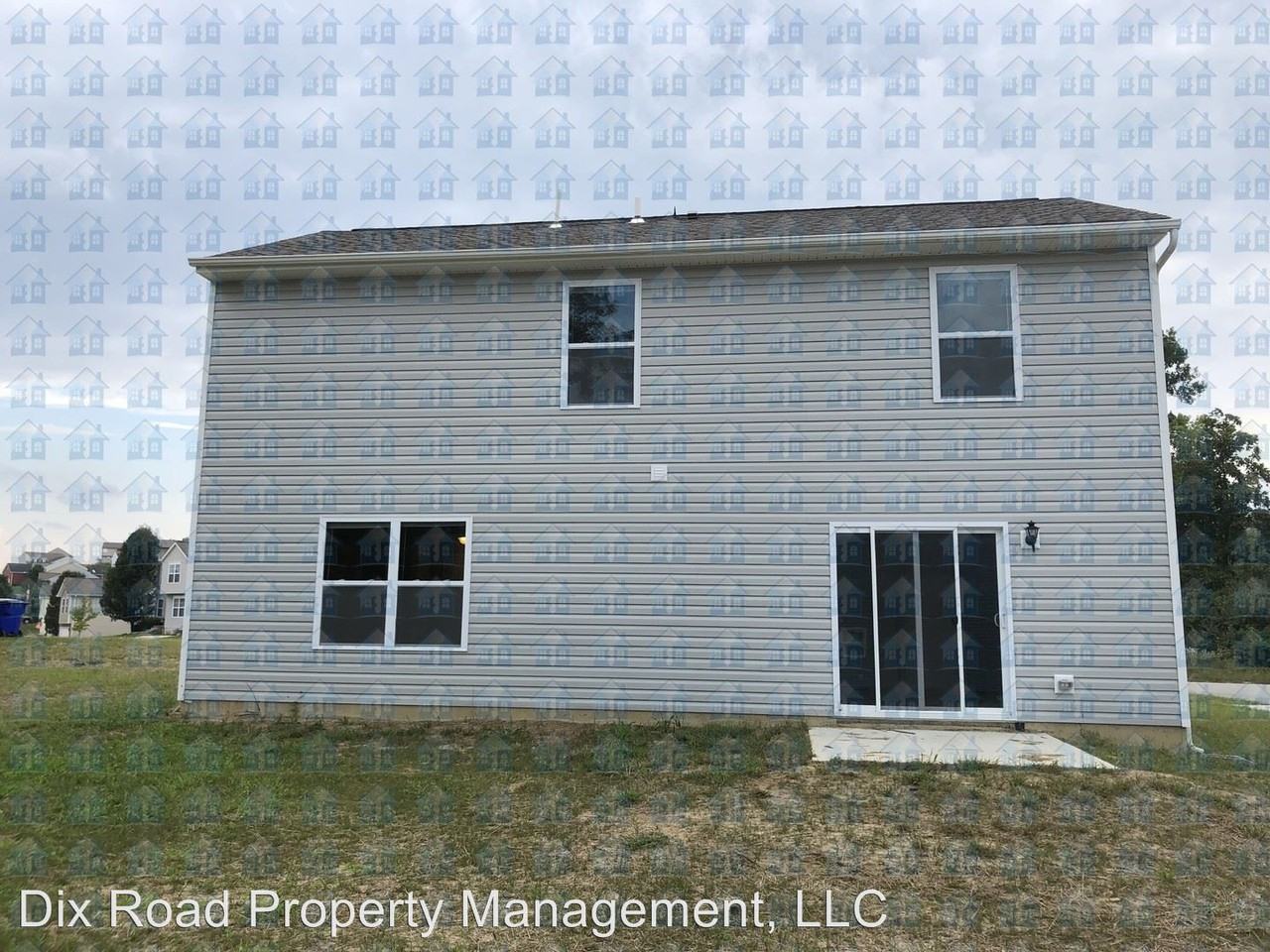 208 Timber Hill Dr - Photo 3 of 17