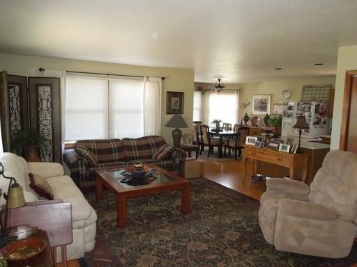 4084 W Woods Rd - Photo 3 of 11