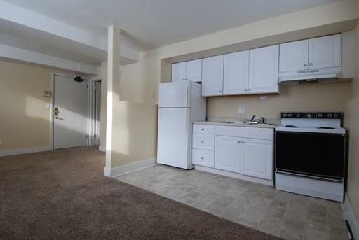 1736 Case Ave #3 - Photo 3 of 8