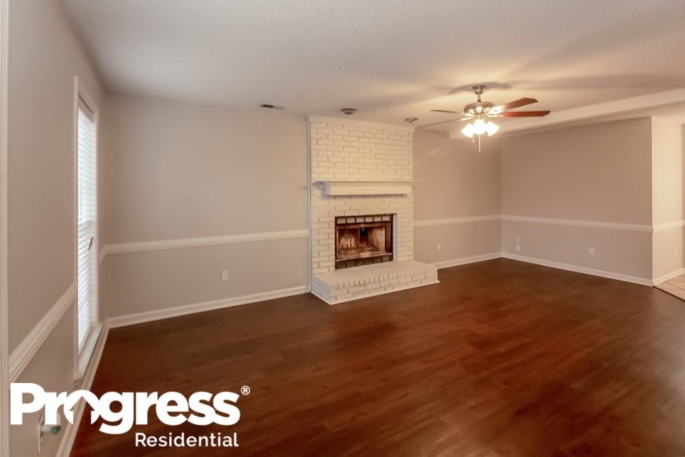 7477 Olivia Hill Dr - Photo 2 of 19