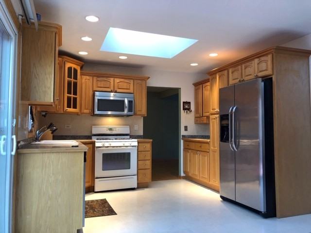 10086 S 81st Ave - Photo 2 of 17