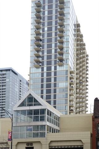 1212 N LaSalle Dr #2309