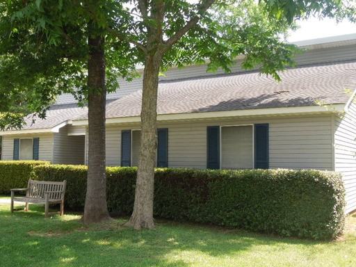 9040 Meadowview Ct - Photo 2 of 20