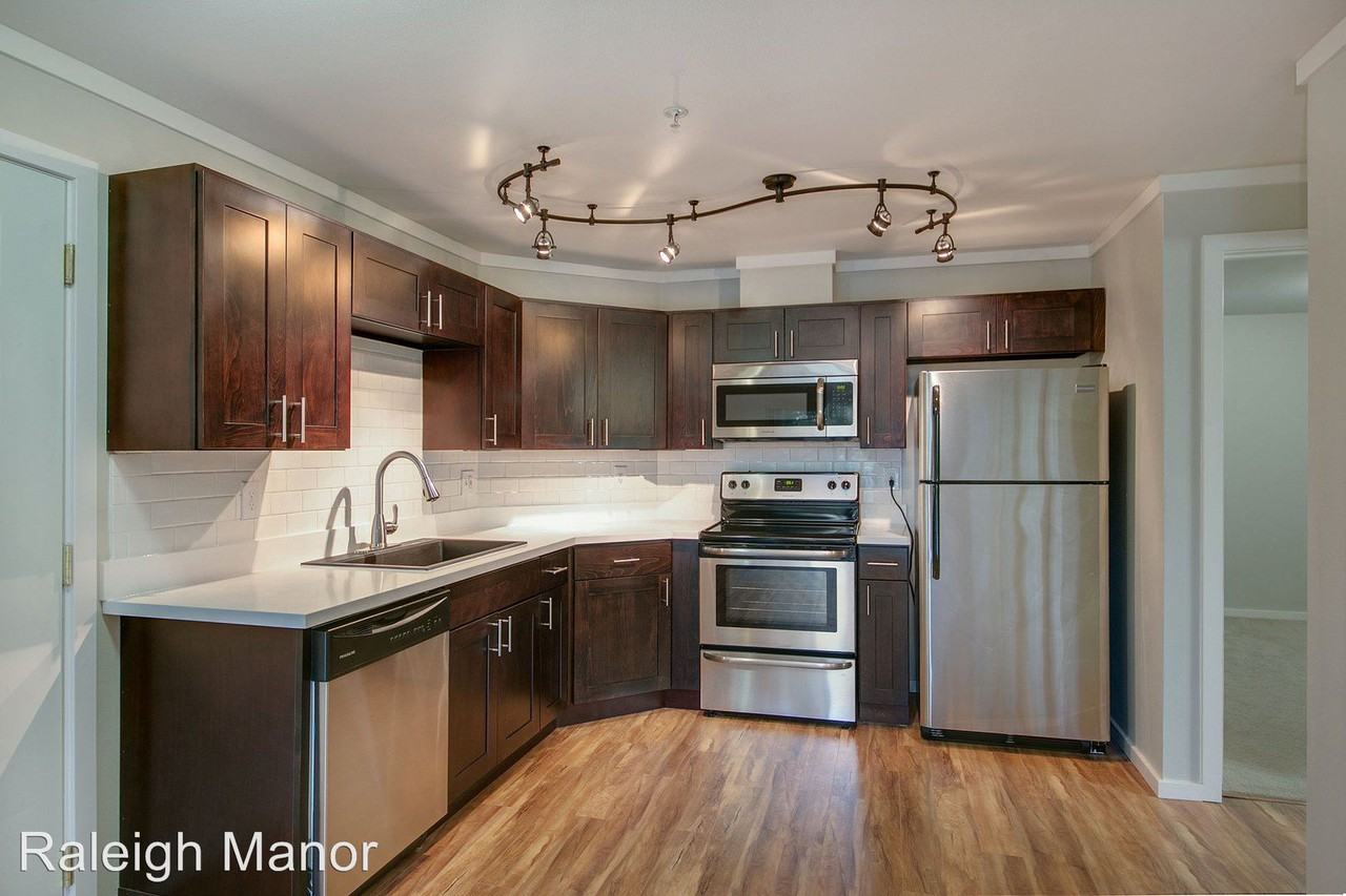 12000 15th Ave NE - Photo 3 of 23