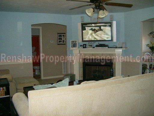 324 Joyce Ln - Photo 3 of 19