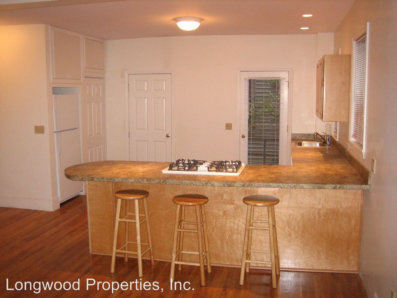 32 FISHER AVE. - Photo 3 of 9